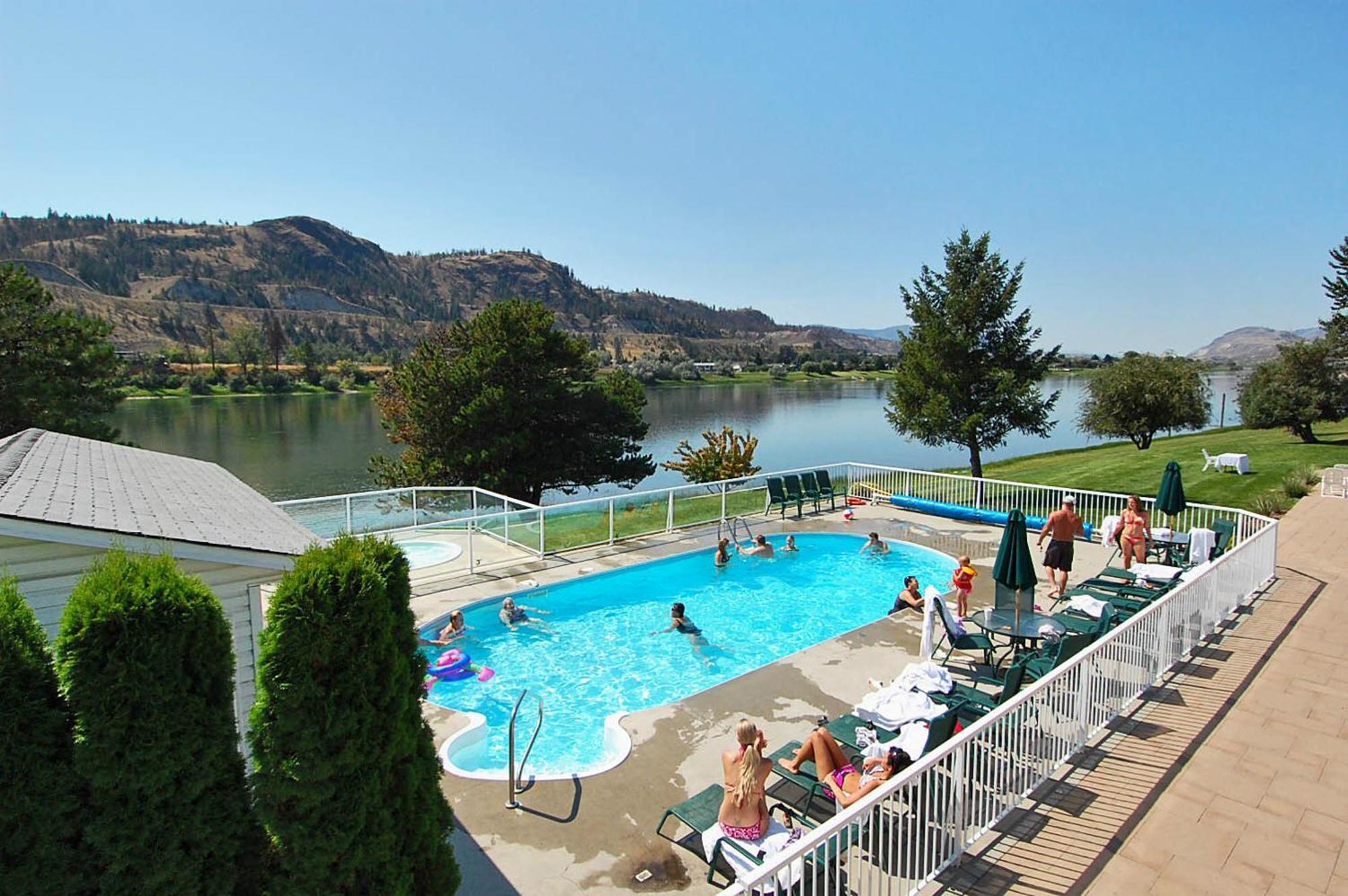 South Thompson Inn & Conference Centre Kamloops Exterior foto